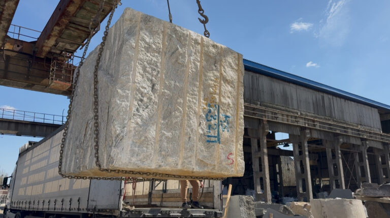 Як формується ціна на меморіальний комплекс - Royal Stone